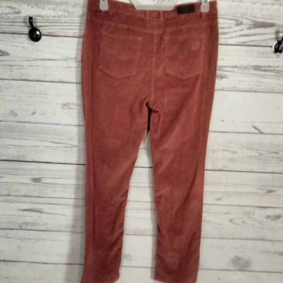 New without tags "Liz Claiborne" woman's corturoy pants - Picture 3 of 10